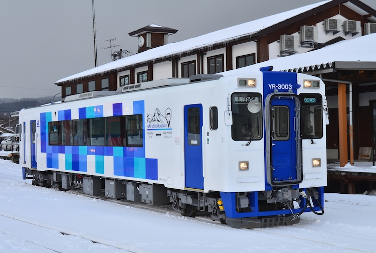 形式写真　YR3003  由利鉄・矢島　140311  佐藤和博w750