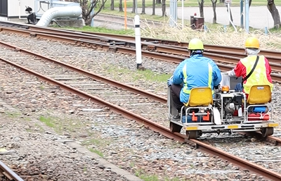 レールバイク乗車体験の様子